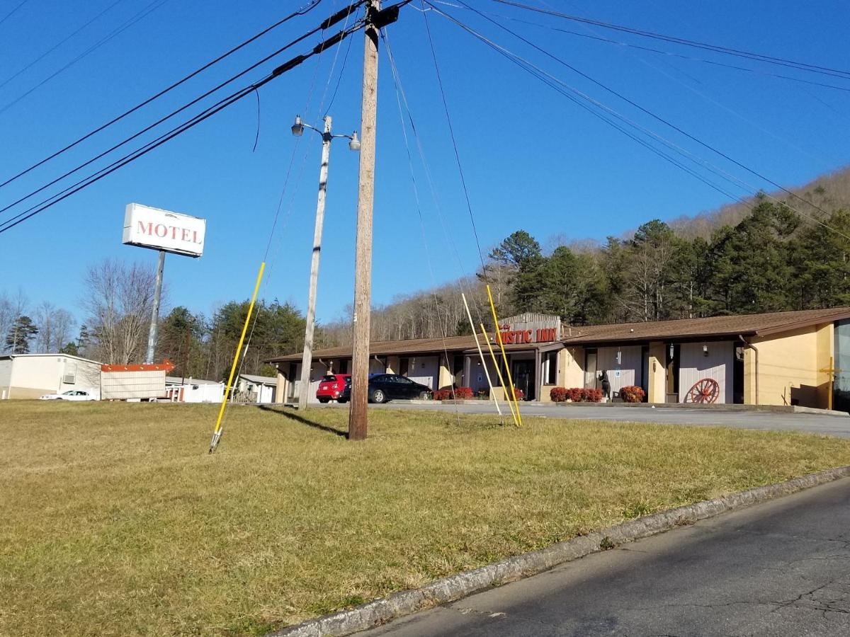Blue Sky Inn: Pet-Friendly Oasis with Renovated Rooms Blue Ridge Exterior photo